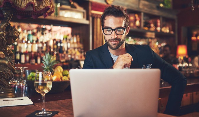 Entretien avec Julien MOREAU, Pernod-Ricard France : « En circuit hors domicile, la sectorisation commerciale est un incontournable levier de succès »